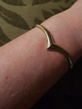 Vintage AVON Chevron Bracelet